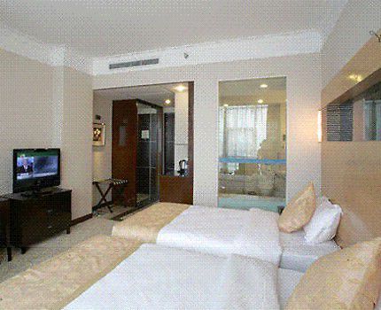 Ocean International Hotel Qingdao Room photo